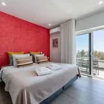 Malpique Heated Pool & Jacuzzi Pansiyon