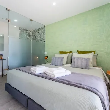홈스테이 Malpique Heated Pool & Jacuzzi 알부페이라