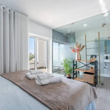 Privatunterkunft Malpique Heated Pool & Jacuzzi