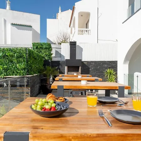 Malpique Heated Pool & Jacuzzi Guest House ホームステイ *