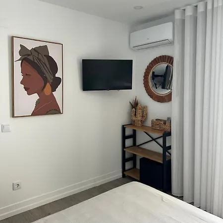 ホームステイ Malpique Heated Pool & Jacuzzi Guest House アルブフェイラ