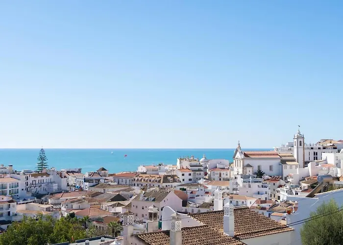 Séjour chez l'habitant Malpique Guest House, Heated Pool&jacuzzi In Some