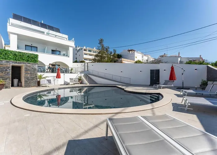 Malpique Guest House, Heated Pool&jacuzzi In Some Séjour chez l'habitant Albufeira