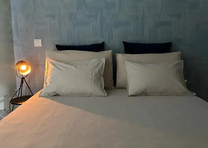 Séjour chez l'habitant Malpique Guest House, Heated Pool&jacuzzi In Some *