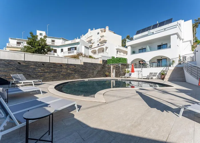 Séjour chez l'habitant Malpique Guest House, Heated Pool&jacuzzi In Some *