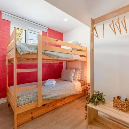 Homestay Malpique Heated Pool & Jacuzzi Guest House *
